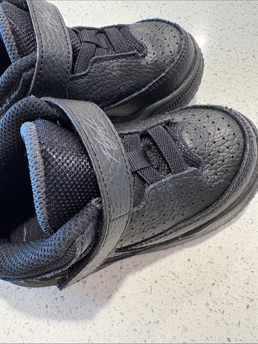 Jordan Toddler Max Aura Black Basketball Shoes Size 8C - Picture 6 of 7